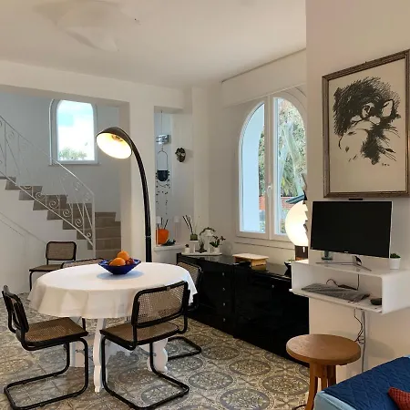 فيلة Sulla Tra Catania E Siracusa