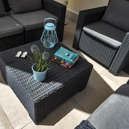 Sulla Tra Catania E Siracusa فيلة أغنون باني