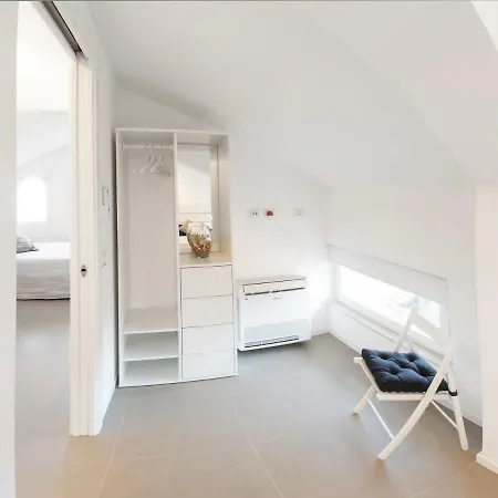 Sulla Tra Catania E Siracusa فيلة *