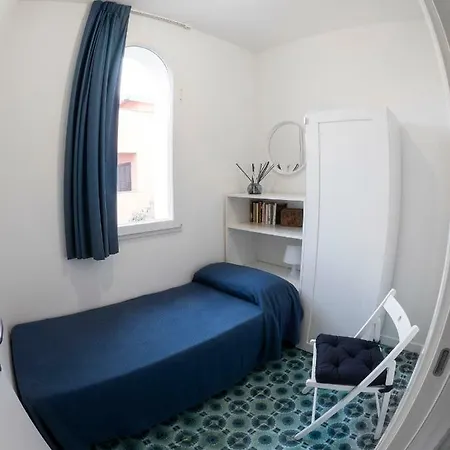 Sulla Tra Catania E Siracusa أغنون باني